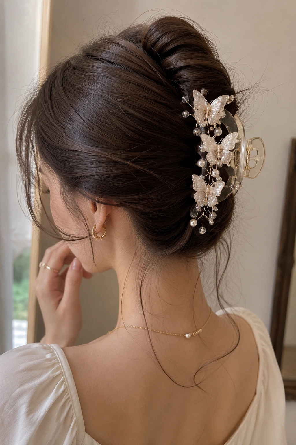 Ivory Butterfly Pearl Vine Twisted Bun Claw Clip